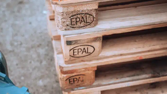 Acheter des palettes en bois pour votre business : pourquoi et comment faire appel à un spécialiste ?