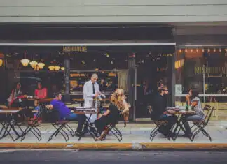 L’achat d’un bar demande l’accompagnement d’une agence immobilière spécialisée L'achat d'un bar demande l'accompagnement d'une agence immobilière spécialisée