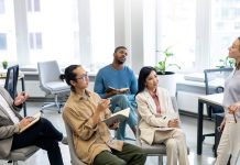 Réussir la transformation de votre PME ou ETI grâce au coaching des équipes Réussir la transformation de votre PME ou ETI grâce au coaching des équipes